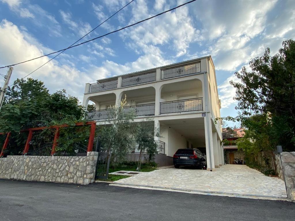 Apartment Janja *